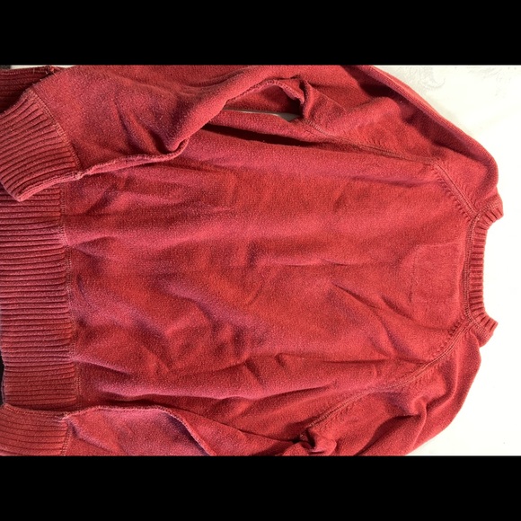 Red American Eagle sweater size L - Picture 3 of 3